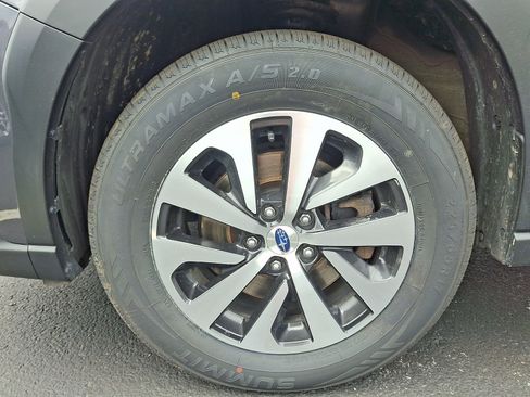 Used 2024 Subaru Outback AWD/4WD image 8