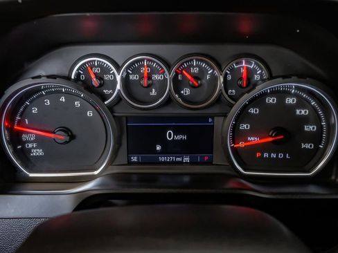 Used 2021 Chevrolet Silverado 1500 LT Trail Boss w/ Convenience Package II image 18