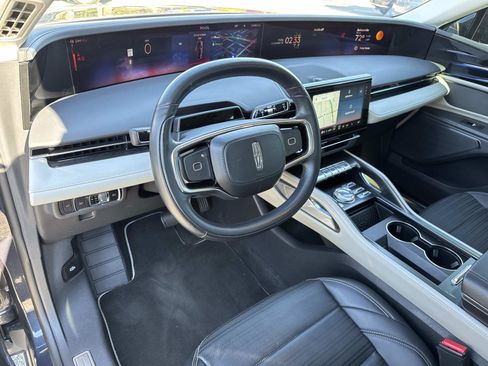 Used 2024 Lincoln Nautilus Reserve image 22