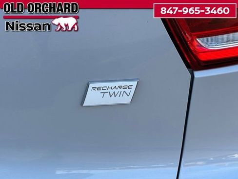 Used 2022 Volvo XC40 P8 Recharge Plus image 8