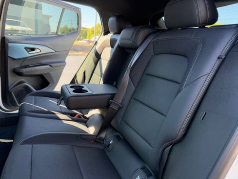 Used 2024 Chevrolet Equinox EV LT w/ Active Safety Package 3 image 17