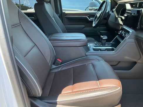 Used 2024 GMC Sierra 1500 Denali AWD/4WD image 11