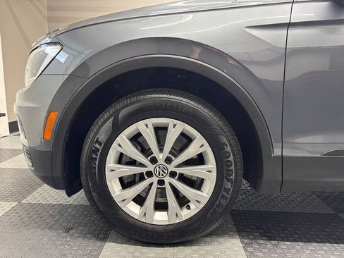 Used 2019 Volkswagen Tiguan SE w/ 3rd Row Seat Package AWD/4WD image 12