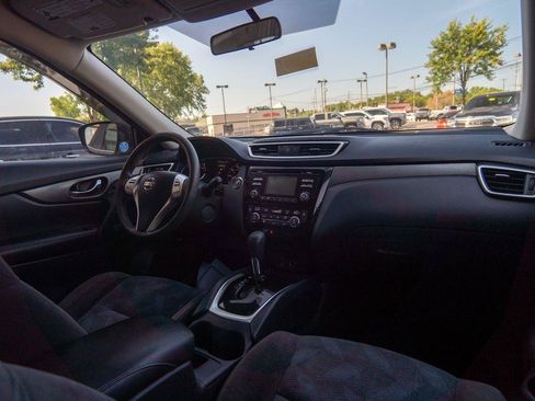 Used 2015 Nissan Rogue SV AWD/4WD image 14