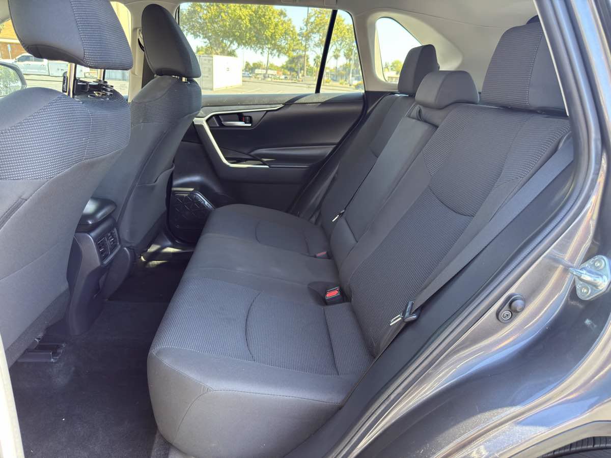 Used 2024 Toyota RAV4 LE FWD image 22