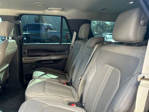 Used 2019 Ford Expedition Limited image 13