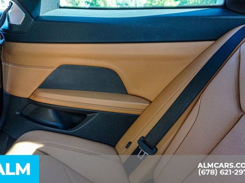 Used 2024 BMW M440i Coupe w/ Premium Package RWD image 32
