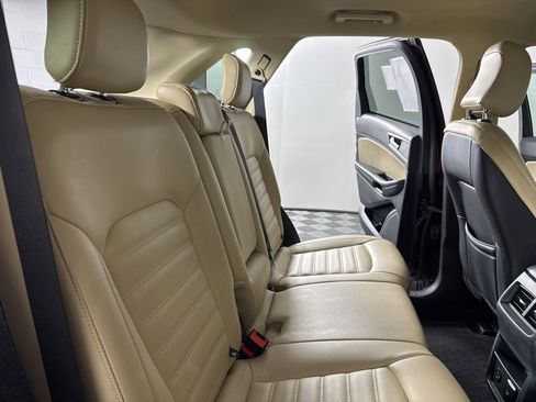 Used 2021 Ford Edge SEL w/ Convenience Package AWD/4WD image 33