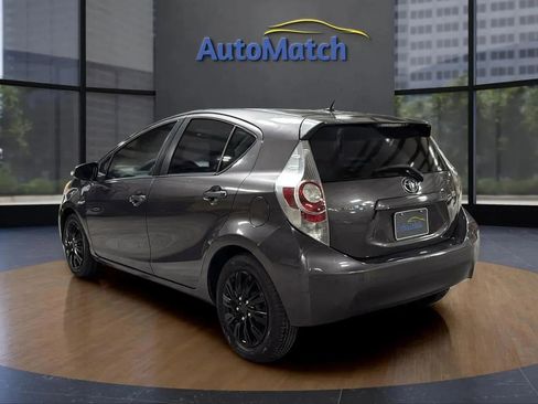 Used 2014 Toyota Prius C One image 7