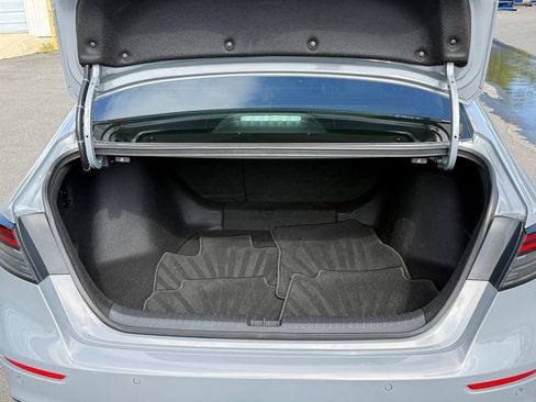 Used 2024 Honda Accord Touring image 25