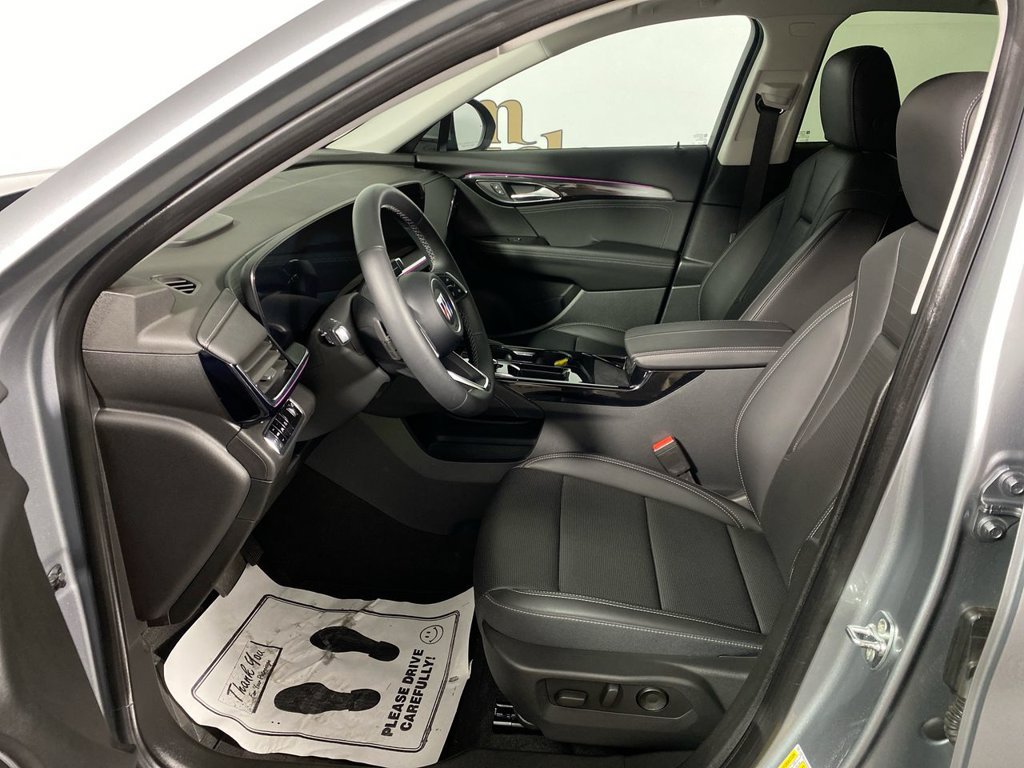 Used 2025 Buick Envision Preferred AWD/4WD image 11