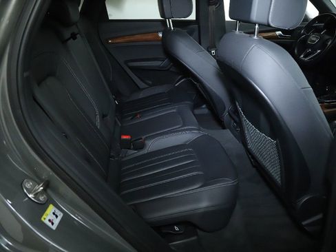 Used 2023 Audi Q5 2.0T Premium Plus AWD/4WD image 33
