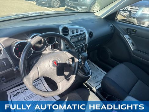 Used 2007 Pontiac Vibe w/ Preferred Package FWD image 12