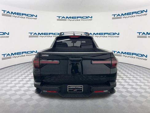 Used 2025 Hyundai Santa Cruz SEL FWD image 4