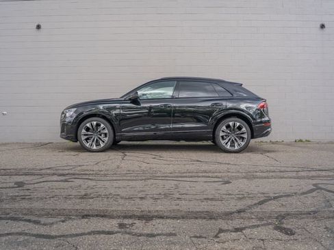 Used 2026 Audi Q8 Prestige w/ Prestige Package AWD/4WD image 2