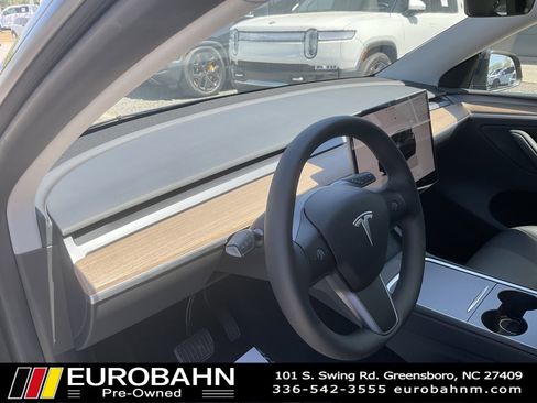 Used 2024 Tesla Model Y Long Range image 7