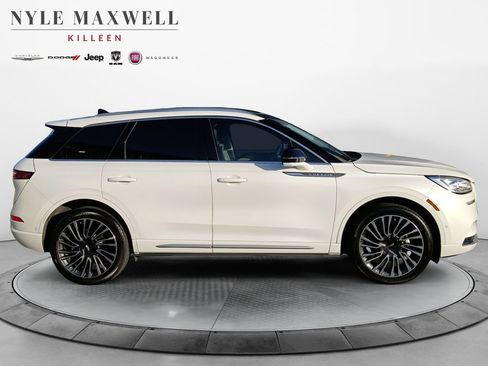 Used 2020 Lincoln Corsair Reserve w/ Equipment Group 201A AWD/4WD image 17