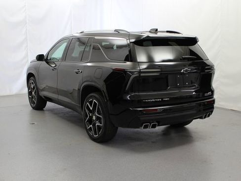 Used 2026 Chevrolet Traverse High Country AWD/4WD image 9