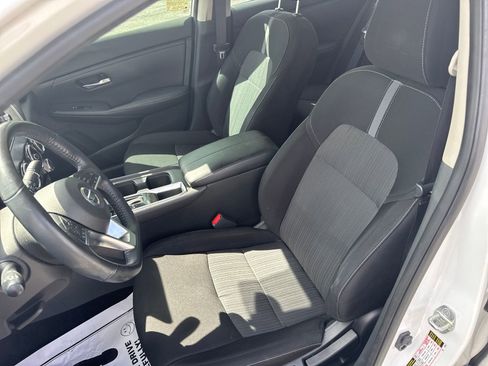 Certified 2022 Nissan Sentra SV FWD image 21