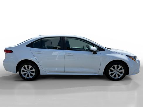Used 2023 Toyota Corolla LE image 6