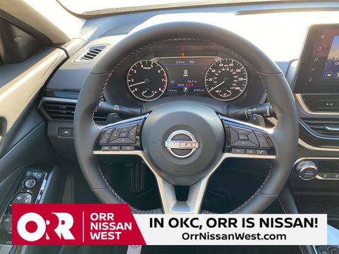 New 2025 Nissan Altima 2.5 SR w/ SR Premium Package image 23