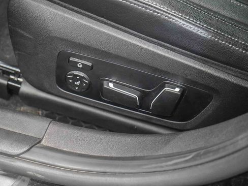 Used 2024 BMW 330e w/ Premium Package image 24