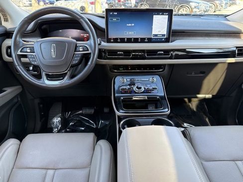 Used 2021 Lincoln Nautilus Reserve w/ Equipment Group 201A image 17