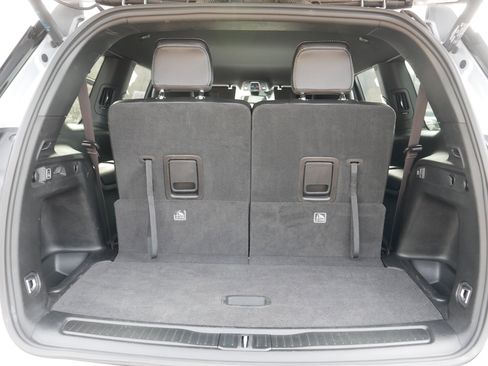 Used 2023 Jeep Grand Cherokee L Laredo image 18