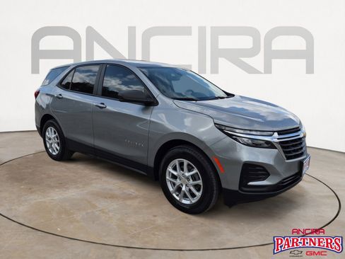 Used 2024 Chevrolet Equinox LS w/ LS Convenience Package image 1