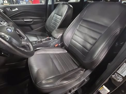 Used 2015 Ford Escape Titanium w/ Equipment Group 301A AWD/4WD image 14