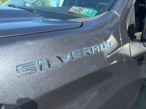 Used 2023 Chevrolet Silverado 1500 LT AWD/4WD image 7