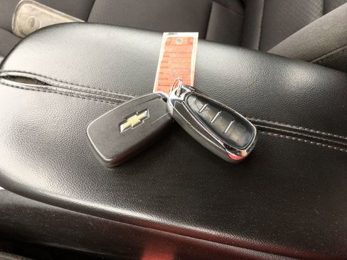 Used 2018 Chevrolet Malibu LT w/ Driver Confidence Package image 23