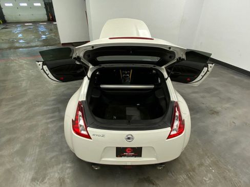 Used 2019 Nissan 370Z Coupe w/ Z34 Heritage Edition - White image 41