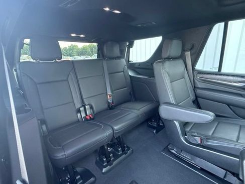 Used 2023 GMC Yukon Denali RWD image 17