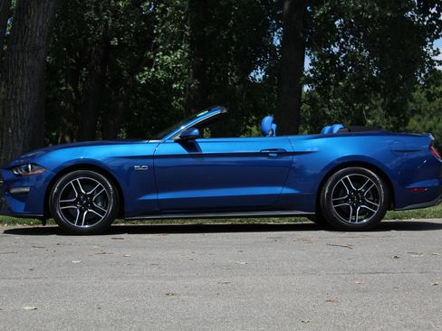 Used 2023 Ford Mustang GT Premium w/ Equipment Group 401A RWD image 5