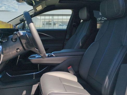 New 2026 Cadillac Lyriq Luxury image 12