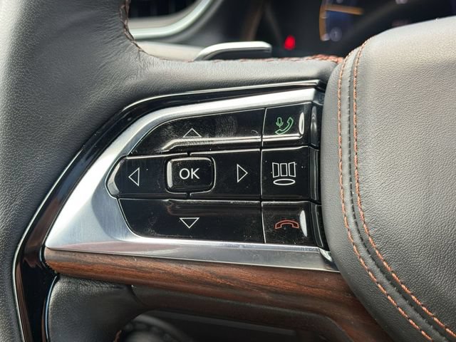 Used 2025 Jeep Grand Cherokee Summit w/ Obsidian Package AWD/4WD image 49