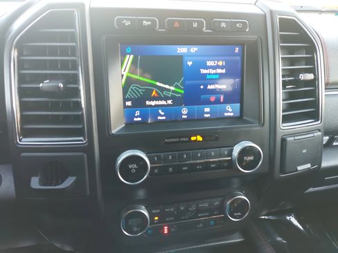 Used 2021 Ford Expedition Max Limited image 22