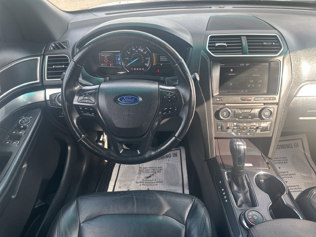 Used 2016 Ford Explorer XLT w/ Equipment Group 202A AWD/4WD image 29
