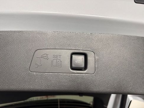 New 2026 Lincoln Corsair Premiere image 27