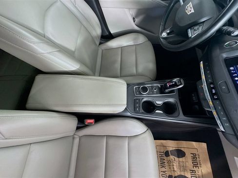 Used 2020 Cadillac XT4 Premium Luxury FWD image 31