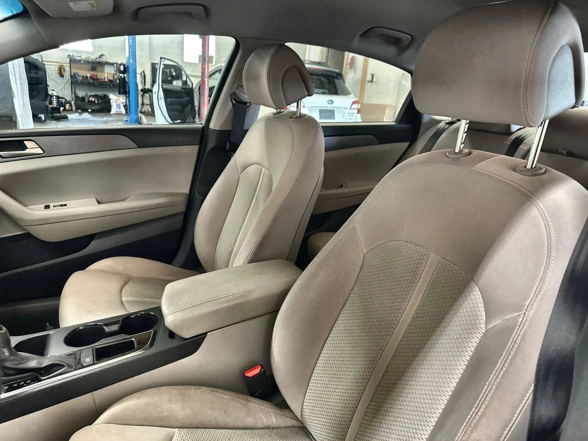 Used 2015 Hyundai Sonata SE FWD image 13