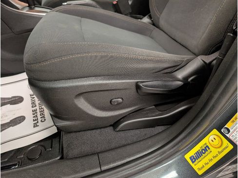 Used 2019 Chevrolet Trax LS image 8