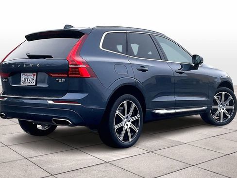 Used 2018 Volvo XC60 T8 Inscription w/ Advanced Package image 16