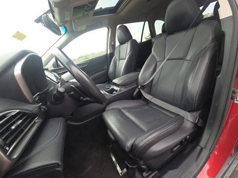 Used 2022 Subaru Outback Limited AWD/4WD image 24