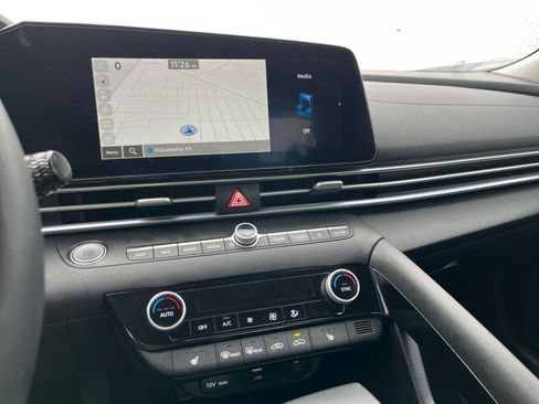 Used 2025 Hyundai Elantra SEL image 20