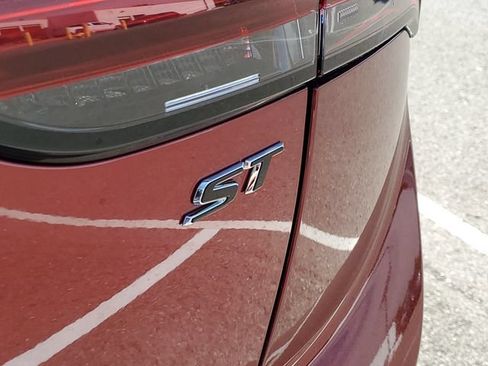 Certified 2023 Buick Envision Preferred w/ Sport Touring Package AWD/4WD image 41