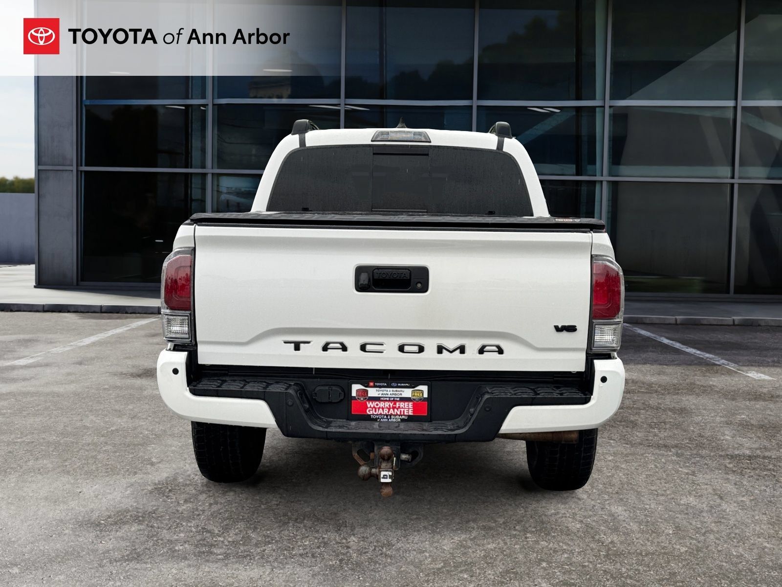 Used 2021 Toyota Tacoma TRD Off-Road w/ Technology Package AWD/4WD image 9