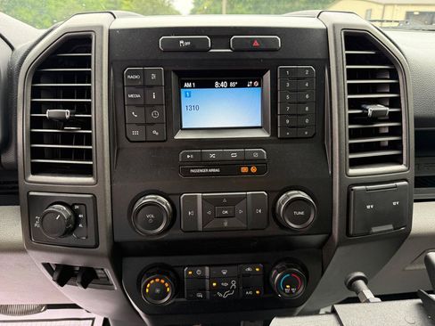 Used 2022 Ford F250 XL w/ Power Equipment Group AWD/4WD image 14