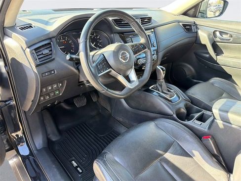 Used 2019 Nissan Rogue SL image 22